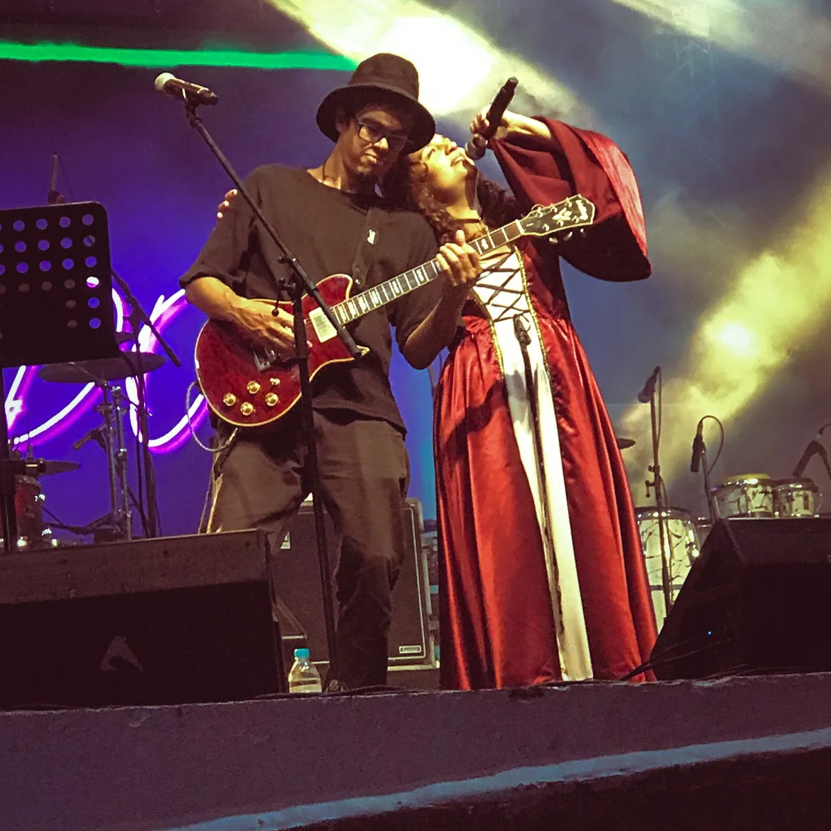 Chapados en el escenario de Los Cardales junto a la Bersuit